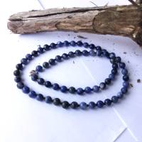 Markante Edelsteinkette für Männer aus natürlichen blauen Sodalith Perlen für den Wow-Effekt von Hand gemacht Bild 4