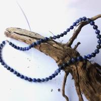 Markante Edelsteinkette für Männer aus natürlichen blauen Sodalith Perlen für den Wow-Effekt von Hand gemacht Bild 5