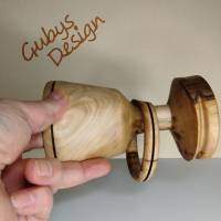 Holzbecher mit integriertem Ring in einem Stück Handgedrechselt - Unikat aus unserer kleinen Holzwerkstatt Bild 7