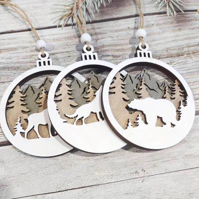 Baumschmuck aus Holz – Personalisierte Kugel mit Name, Weihnachtsdeko für Tannenbaum und als Gesche