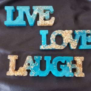 Schriftzug LIVE LAUGH LOVE aus Resin Epoxidharz | diverse Farben | mehrere Variaten | moderne Wohndekoration Bild 1