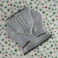 Strickjacke für Mädchen ab Größe 50/56 bis Größe 92/98 grau grün Trachtenjacke Babyjacke Pullover Taufkleidung Mädchen Bild 5