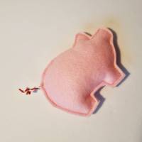 Rosa Glücksschweinchen aus Filz "2024 - Herz" von he-ART by helen hesse Bild 6