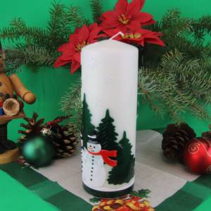 Handverzierte Winterkerze mit 3D-Schneemännern und Tannenwald, Gemütlicher Kerzenschein für Wintertage, Lange Brenndauer Bild 1