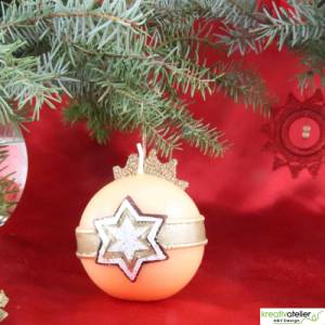 Orangene Weihnachtskerze mit waagerechtem Wachsband und Stern aus mehreren Wachslagen Bild 4
