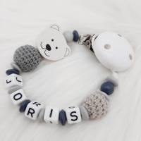 Schnullerkette mit Name personalisiert 3D Bär mit Häkelperle weiß grau für Junge und Mädchen Nuckelhalter Teddy Bild 1