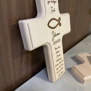 Holzkreuz individuell und personalisiert Taufe Kommunion Konfirmation Patenschaft Bild 7
