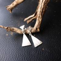 Design-Ohrschmuck geometrische Dreiecke in 925 Silber mit sattinierter Oberfläche von Hand gemacht Bild 1