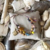 Armband 2.0 „Herbstwind“ - Zweireihiges herbstliches Armband mit Edelsteinen, Ahornblatt und hochwertigen Perlen Bild 2