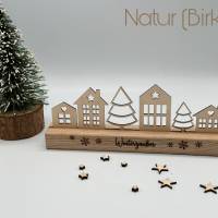 Winterliche Häuserstadt, Häuser aus Holz, Winterzauber, Adventszeit, Geschenk zu Weihnachten, personalisierbar Bild 6