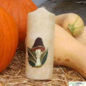 Herbstliche Gemütlichkeit: Velour-Herbstkerze mit Pilz-Design, Herbstdeko, Kerze für den Herbst Bild 9