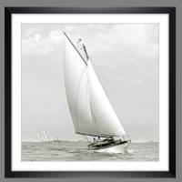 Segelboot auf dem Meer 1901 Regatta  gerahmter KUNSTDRUCK schwarz Weiß Vintage Art Fineart Print  Nautik MARITIM Bild 1