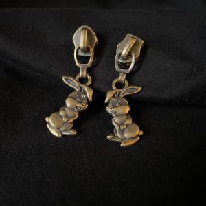 Zipper Bunny, breit, bronze / Schieber für Reißverschlüsse mit Spiralraupe Bild 2