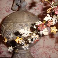 Antik Blumenstrauß Klosterarbeit Altarblumen Blumengesteck Landhaus Cottage Bild 3