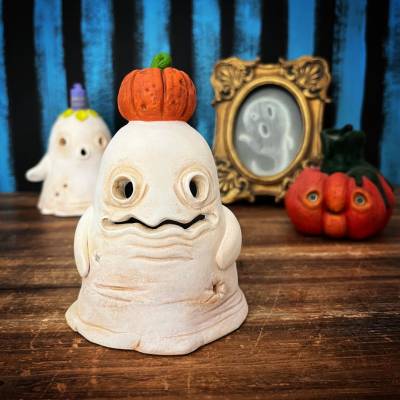 Süßer Geist mit Kürbis, leuchtet mit LED-Teelicht
