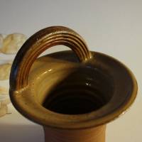 Keramik kleines Holzbrandgefäß Becher mit Bogenhenkel Holzbrandkeramik Bild 6