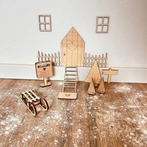 Adventszeit Wichteltür Set  Holz Adventskalender  personalisiert mit Namen  Weihnachtliches Geschenk aus Holz für Kinder Bild 6