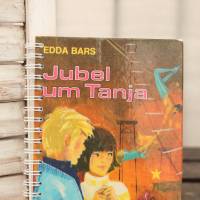 Notizbuch "Jubel um Tanja" aus altem Kinderbuch von 1975 mit vintage Flair Bild 2