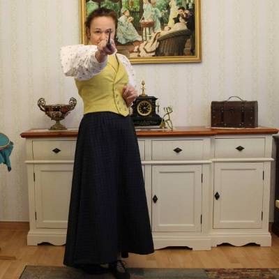 Weste zum viktorianischen Hexenoutfit verschiedene Farben