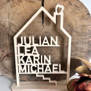 Haus mit Namen aus Holz - personalisiertes Holzhäuschen als Geschenk zum Einzug - Türschild 9mm Bild 4