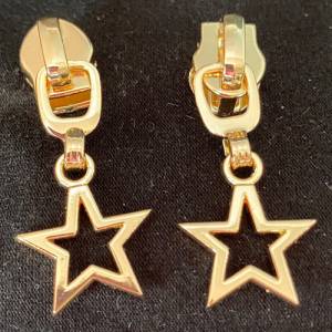 Zipper Small Star, breit, gold, hell / Schieber für Reißverschlüsse mit Spiralraupe Bild 2