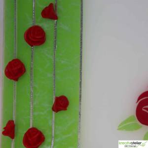 Hochzeitstagskerze mit roten Rosen, weiß, ellipsenförmige Formkerze, Kerze zum Hochzeitstag, Geschenk Hochzeitstag Bild 6
