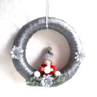 Tür-/Wandkranz silber-grau mit Weihnachtspüppchen Bild 2