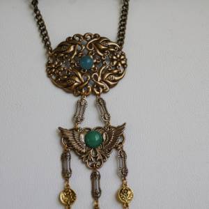 Chatelaine mit Zierteilen im Stil des Art Nouveau und Jade Bild 4