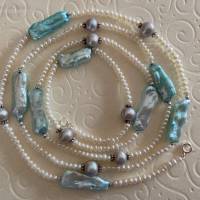 Perlenkette  96 cm lang weiß bunt, exklusive Zuchtperlenkette, Wickelarmband, Geschenk Frauen, Handarbeit aus Bayern Bild 1