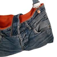 Jeanstasche mit orange Innenfutter und Verschluss, upcycling, Unikat Bild 4