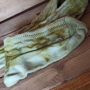 Kniestrümpfe aus Wolle handgefärbt Größe 38/39- pflanzengefärbt olivgrün/natur (hell) #Z3h Bild 2