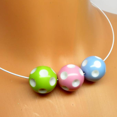 Wechselschmuck Collier "Polka Dots" mit 5 weiß gepunkteten XXL Perlen in Pastellfarben, Steckverschluss, 50ger