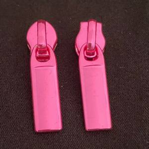 Zipper Intense Colors, schmal, pink / Schieber für schmale Endlosreißverschlüsse mit Spiralraupe / Anhänger / Puller Bild 2