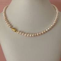 Perlenkette mit Magnetverschluss, ovale Zuchtperlen, 48 cm lang, Brautschmuck, Geschenk, Handarbeit aus Bayern Bild 5