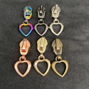 Zipper Heart1, breit, kleine Größe, gold / Schieber für Reißverschlüsse mit Spiralraupe Bild 3