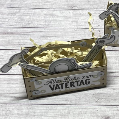 Gutscheinverpackung zum Vatertag, Werkzeugkasten als Geldgeschenk, Werkzeugkiste für Schokolade etc., Stampin‘ Up!