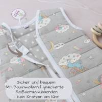 Ganzjahres Baby Schlafsack mit Einhorn Motiv, hellgrau rosa, Warmer Baumwollsteppstoff Schlafhilfe Gr. 56-62 und 68-74 Bild 4