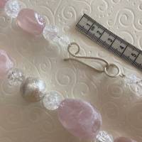 Rosenquarzkette mit Bergkristall und Si925, rosa Edelsteinkette, Geschenk Frauen, Handarbeit aus Bayern Bild 2
