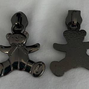 Zipper Bear, breit, gunmetal / Schieber für Reißverschlüsse mit Spiralraupe Bild 2