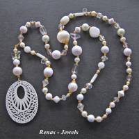 Bettelkette lang weiß goldfarben Perlen mit Holz Anhänger Perlenkette Boho Kette Handgefertigt Bild 1