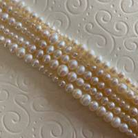 Perlenkette fünfreihig, 63 cm lang, Plus Size, weiße Zuchtperlen, Brautschmuck, Geschenk Frauen, Handarbeit aus Bayern Bild 4