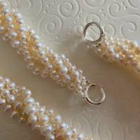 Perlenkette fünfreihig, 63 cm lang, Plus Size, weiße Zuchtperlen, Brautschmuck, Geschenk Frauen, Handarbeit aus Bayern Bild 6