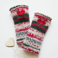Handgestrickte Beinstulpen Herz fürs Kleinkind - Beinwärmer,Stulpen,Geschenk,Weihnachten,Farbverlauf rot,grün Bild 1