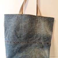 Shopper, Tote Bag, Einkaufstasche aus Jeanshose genäht, Upcycling-Tasche, Einzelstück Bild 2