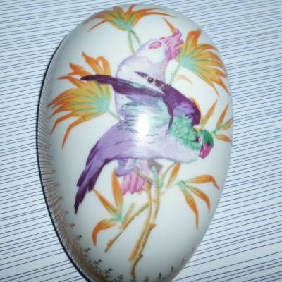 Sehr schönes Art Deco Porzellan Ei der Manufaktur Galluba & Hoffmann aus den 1930ern