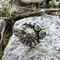 Ammonit Sterling Silber Ring, wiss Blue Topas, Sky Blue Topas, Ammonit Fossil Ring, Ringgröße: Einstellbar Bild 3