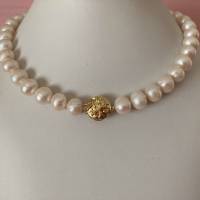Weiße Perlenkette geknüpft, 45 cm lang, Zuchtperlen und Si925 vergoldet, Brautschmuck, Geschenk, Handarbeit aus Bayern Bild 1