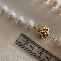 Weiße Perlenkette geknüpft, 45 cm lang, Zuchtperlen und Si925 vergoldet, Brautschmuck, Geschenk, Handarbeit aus Bayern Bild 2