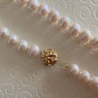 Weiße Perlenkette geknüpft, 45 cm lang, Zuchtperlen und Si925 vergoldet, Brautschmuck, Geschenk, Handarbeit aus Bayern Bild 7