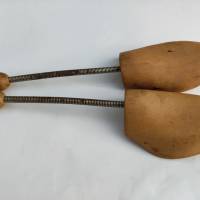Vintage Schuhspanner aus Holz Bild 2